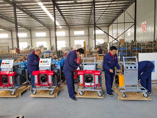 江蘇聚脲噴涂設備(圖2) 聚脲噴涂設備組裝中心