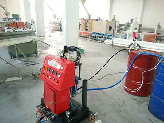 包裝盒空的地方填充聚氨酯發泡機